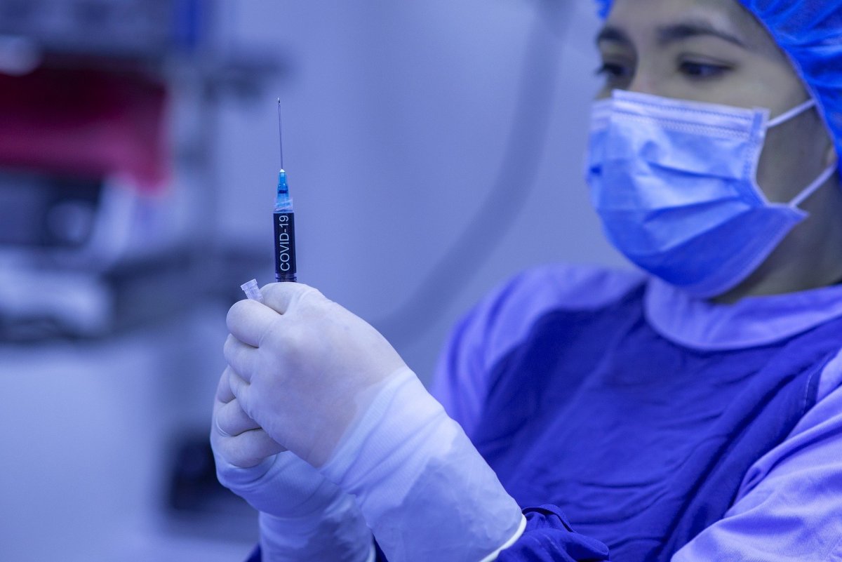 Sanidad detecta 183 nuevos positivos y 6 personas pierden la vida por el virus