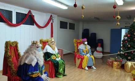 Los Reyes Magos visitan Mérida bajo estrictas medidas de seguridad e higiéne