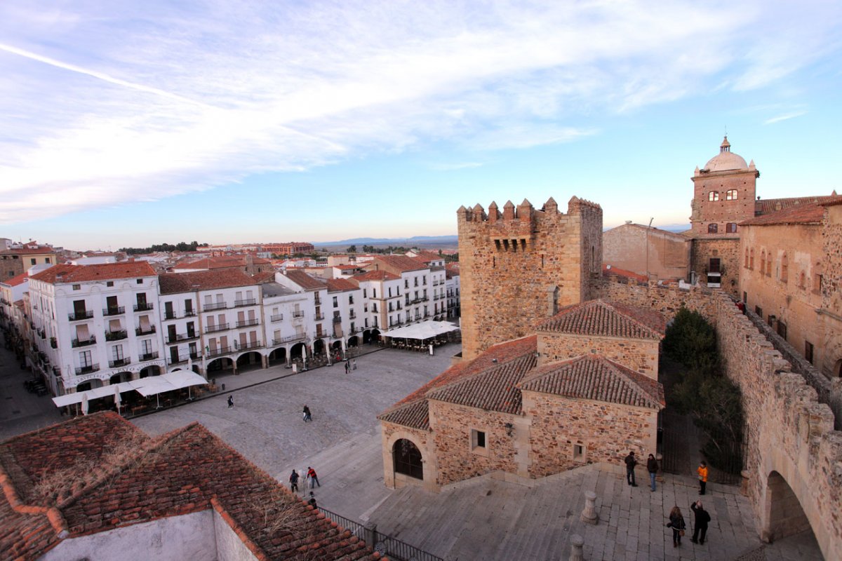 El turismo extranjero vuelve a Cáceres con datos anteriores a la pandemia