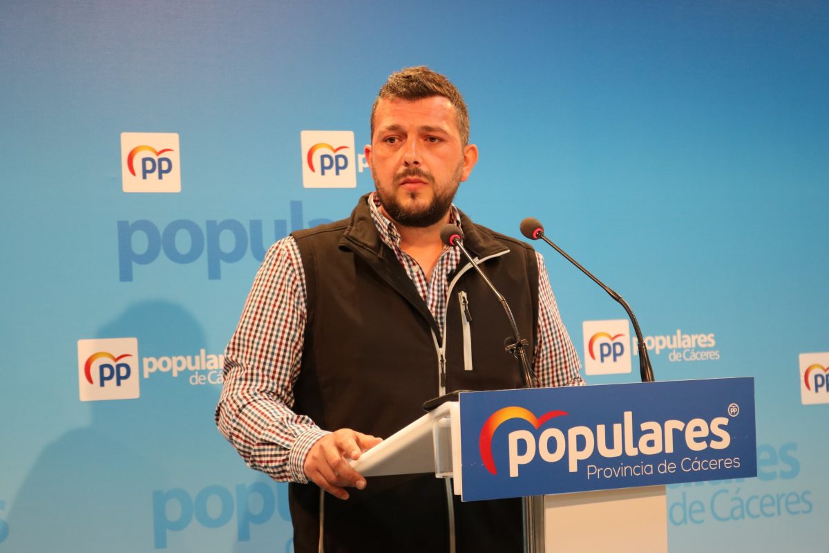 Sergio Rey: “Recordamos al PSOE que en Extremadura hay dos provincias y que debe tratar a ambas por igual”