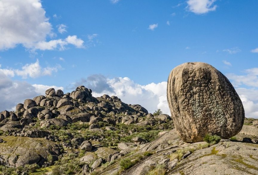 Extremadura ya tiene su quinto Monumento Natural: El Berrocal de la Data de Valencia de Alcántara