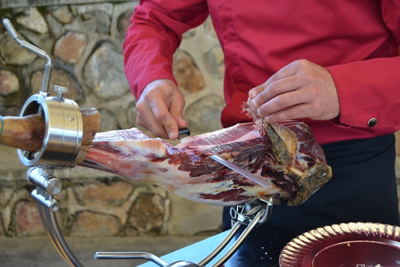 El Ayuntamiento de Jerez de los Caballeros convoca el concurso de cortadores de jamón online