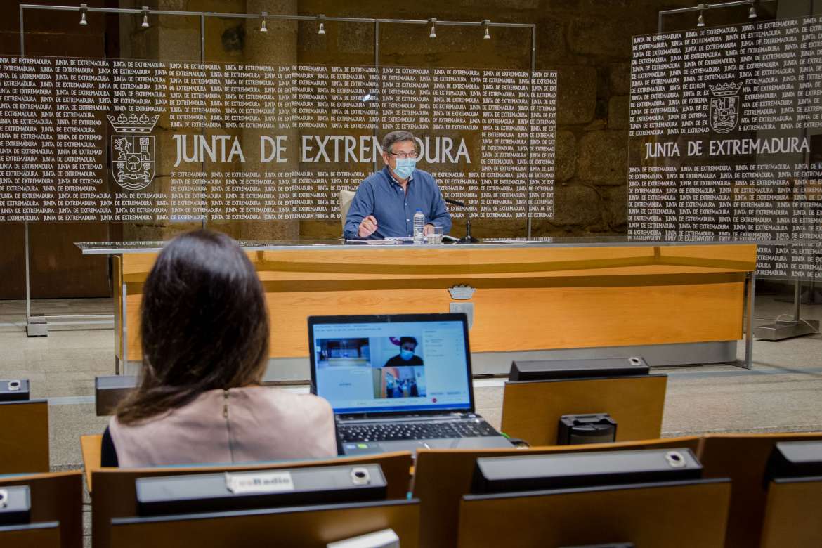 Extremadura registra 1.900 parados más y pierde 13.300 empleos en el primer trimestre del año
