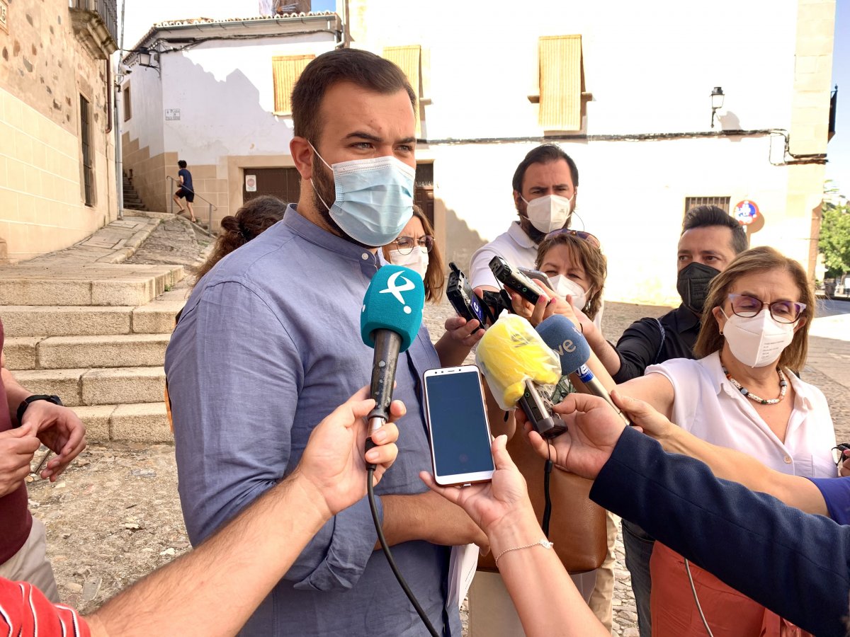 El alcalde de Cáceres pide “extremar la responsabilidad” ante la escalada de contagios