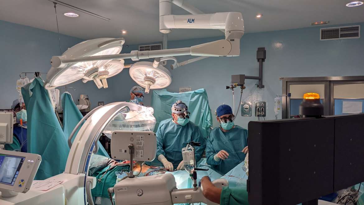 El Universitario de Badajoz, a la cabeza nacional en implantes de resincronizadores cardiacos