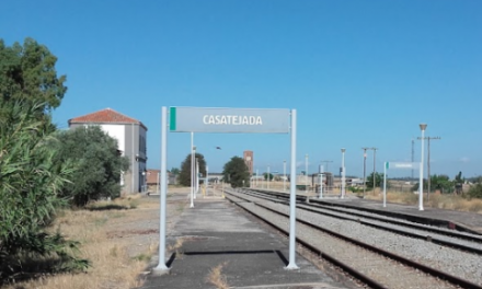 Ayuntamiento y sindicatos protestarán el día 24 por el abandono de la estación ferroviaria de Casatejada