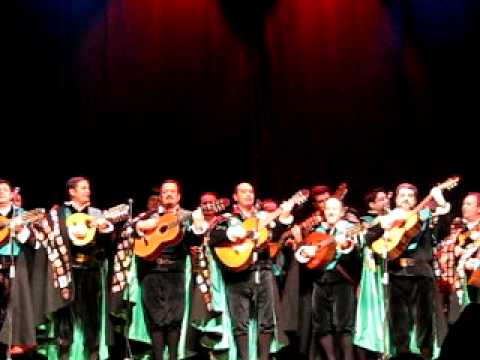 La Tuna de Veterinaria de Cáceres participa en un concierto benéfico a favor de La Palma