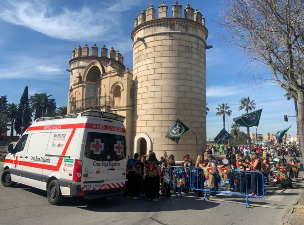 Cruz Roja realiza una docena de intervenciones en la primera jornada de carnaval en Badajoz