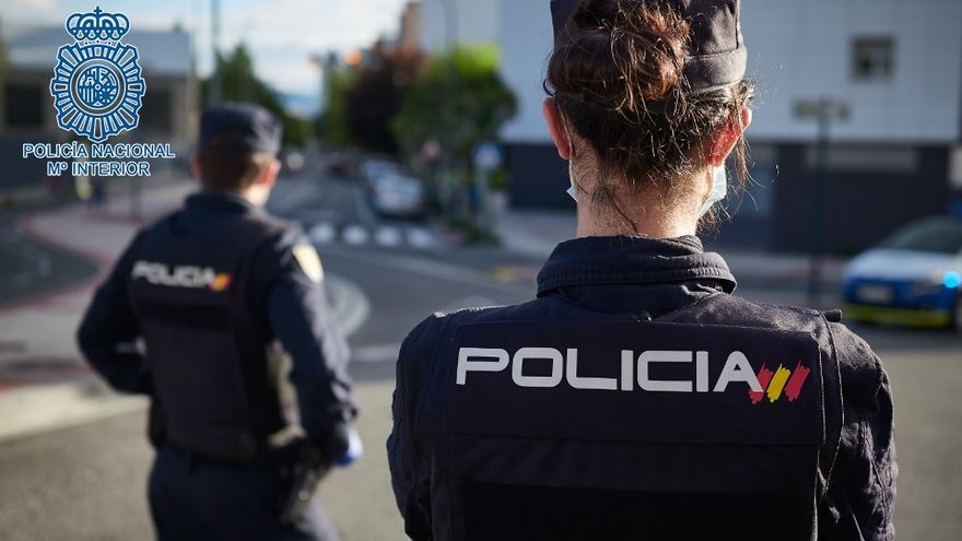 Detenida en Malpartida una mujer reclamada por la Interpol por secuestro con arma de fuego
