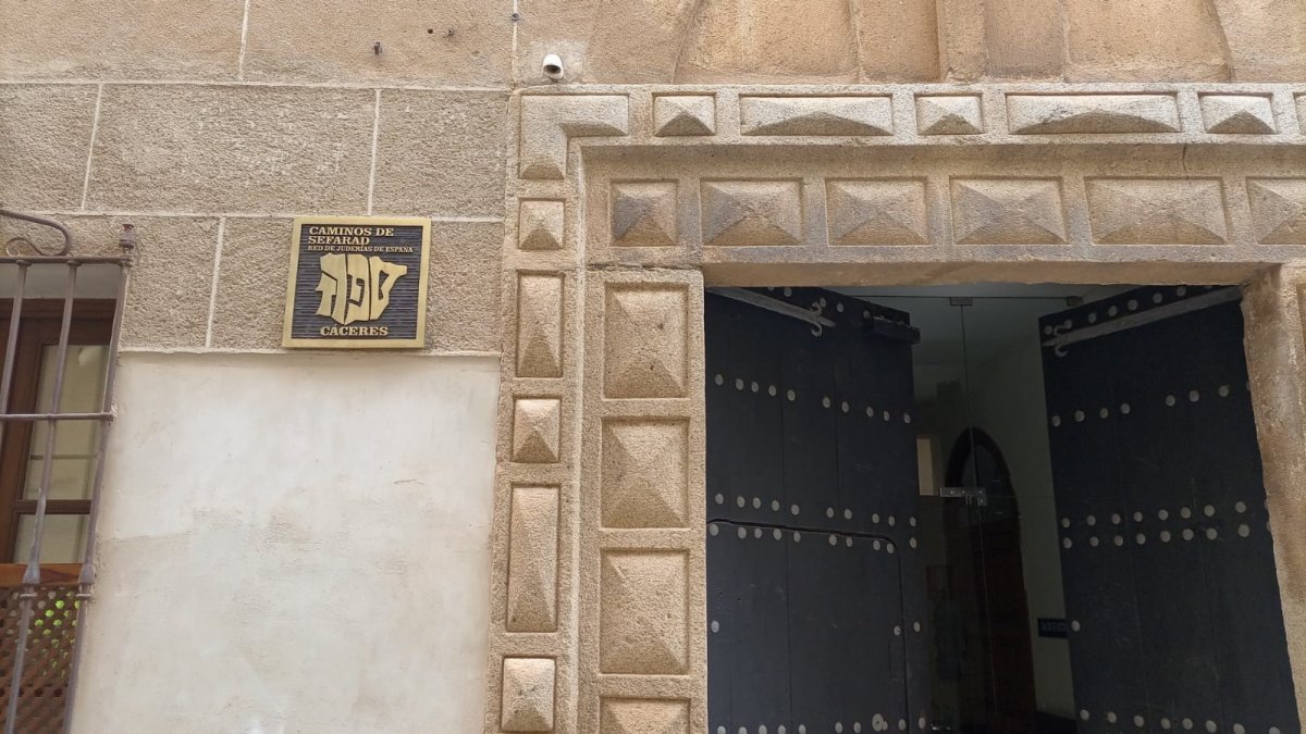 Cáceres reafirma su compromiso con el pasado judío de la ciudad