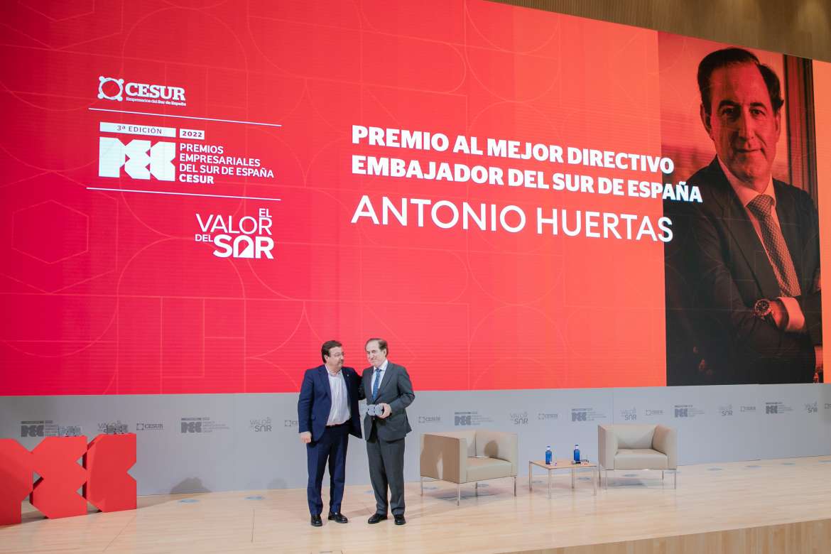 El extremeño Antonio Huertas, presidente de Mapfre, mejor directivo embajador del sur de España