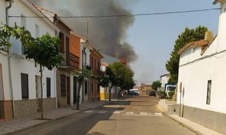 Extremadura atraviesa su peor ola de calor con cinco incendios forestales activos
