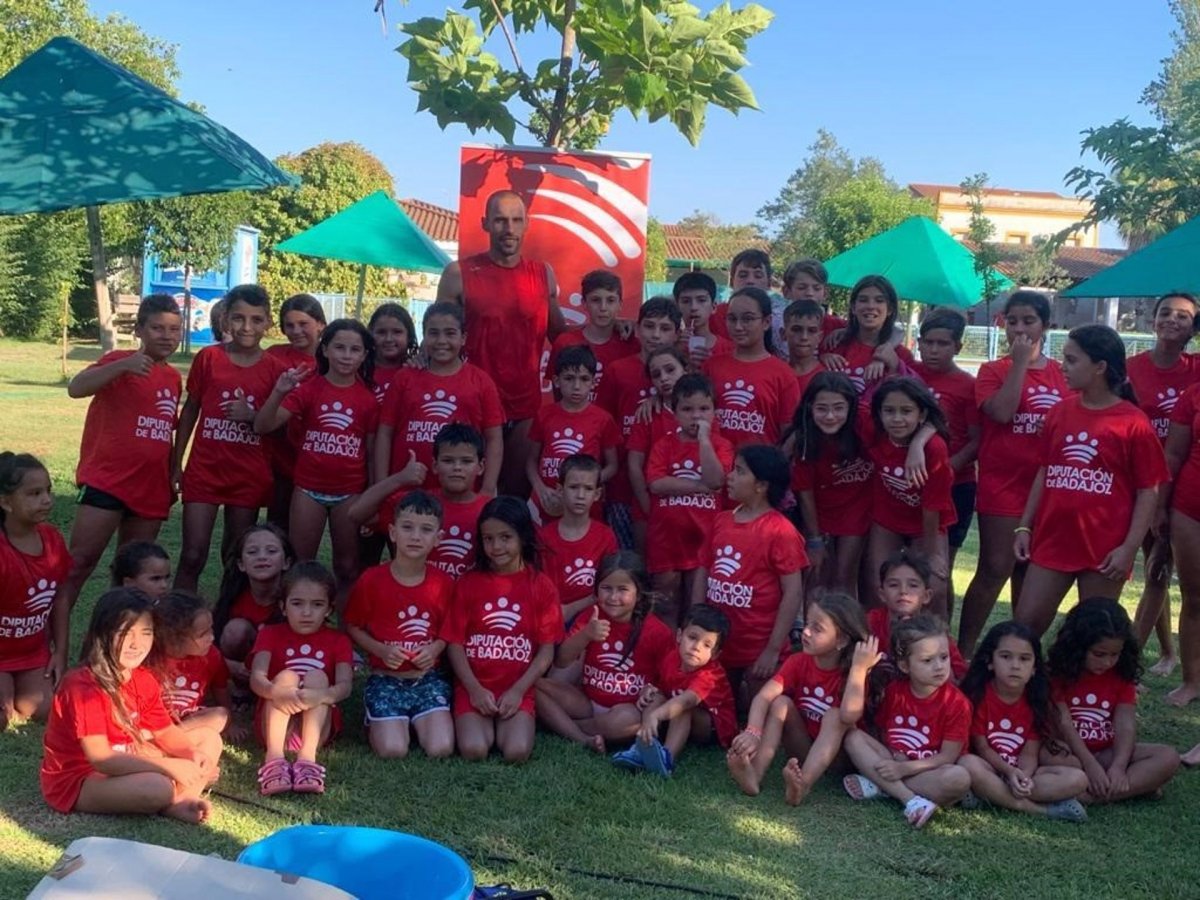Más de 350 niños y jóvenes disfrutan de las actividades del programa ‘Deportes de verano’ de la Diputación de Badajoz