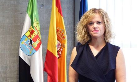La Junta cesa a Ana Martín como directora general de Personal Docente y nombra a Eva Martín López