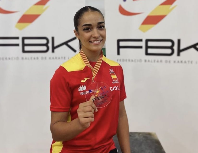 La karateka extremeña Paola García Lozano consigue el oro en el Mallorca Karate Clínic