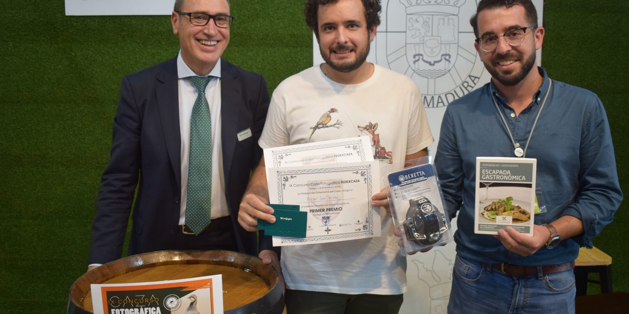 Rubén Sánchez y Alejo Leal ganan la novena edición del concurso de caza fotográfica