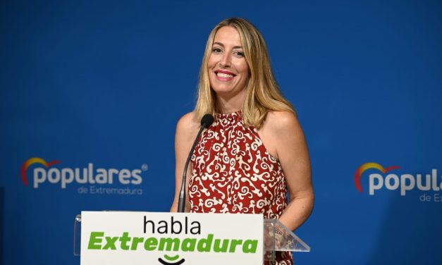 María Guardiola afirma que Vara no tiene un plan para Extremadura y que huye hacia delante