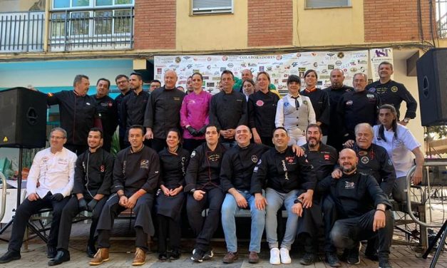 FEAFES Coria recauda 3.000 euros gracias a la venta solidaria de raciones de jamón