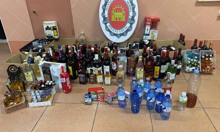 Camuflan alcohol en botellas de agua que vendían a menores en una establecimiento de Mérida