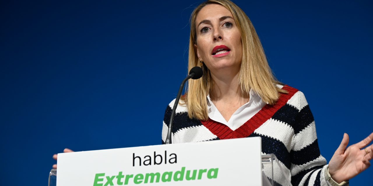 Guardiola pide la dimisión de la ministra de Transportes porque Extremadura «sigue siendo carne de meme con el tren»