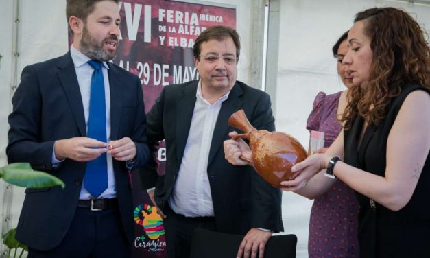 La crisis política y social del macrovertedero obliga a dimitir al alcalde de Salvatierra de los Barros