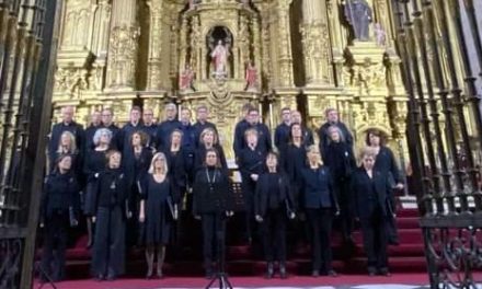 Más de 130 voces recuerdan en la Catedral de Coria la figura de José Delgado Corrales