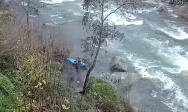 La Guardia Civil socorre a 3 piragüistas, uno inconsciente, en el río Jerte