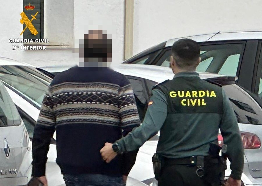 Un detenido y dos investigados por pagar 223 ovejas con un cheque sin fondos por un valor cercano a los 20.000 euros