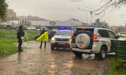 Más de 100 agentes de la Guardia Civil actúan en diferentes municipios de Badajoz por la borrasca