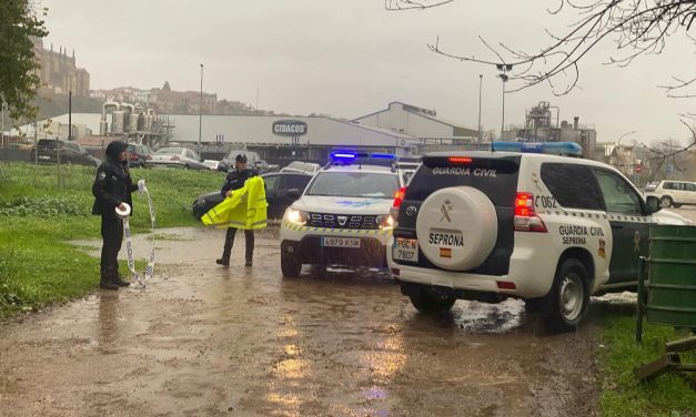 Más de 100 agentes de la Guardia Civil actúan en diferentes municipios de Badajoz por la borrasca