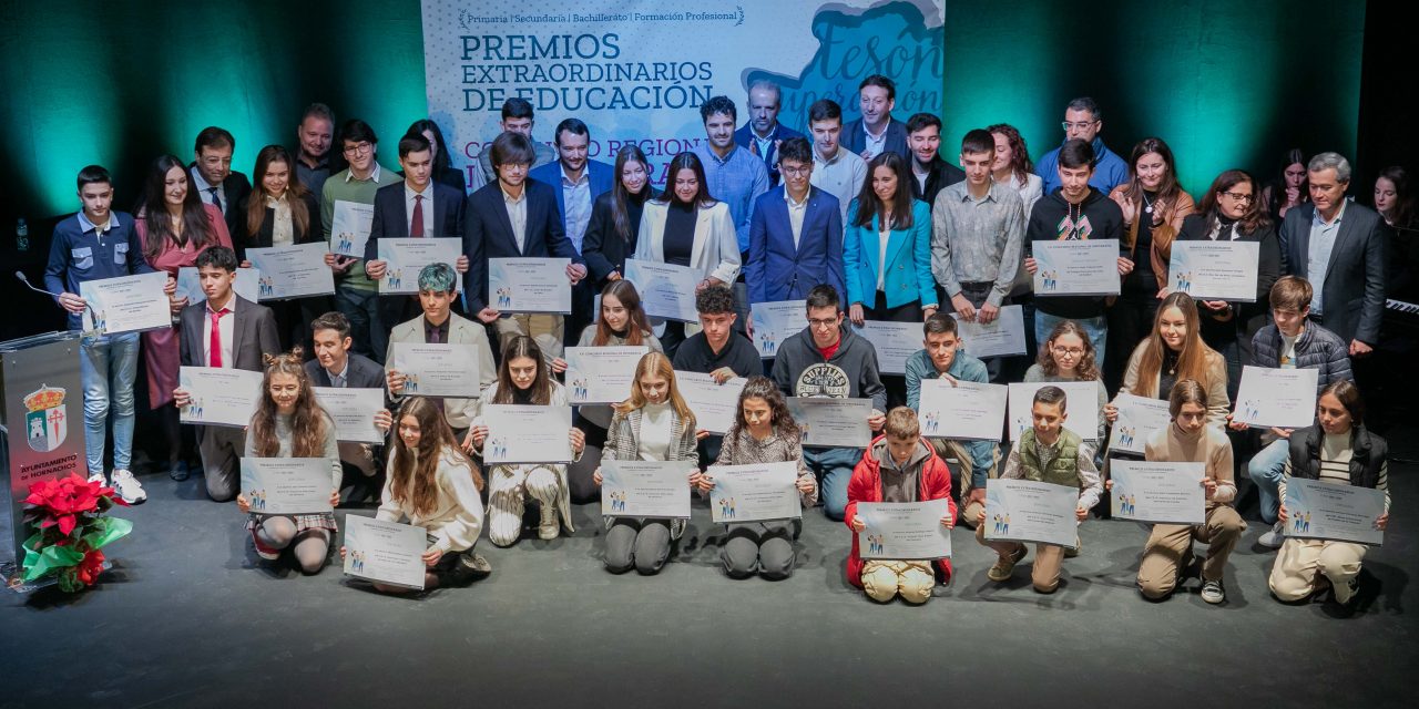Estos son los estudiantes de Extremadura premiados por sus buenos expedientes académicos
