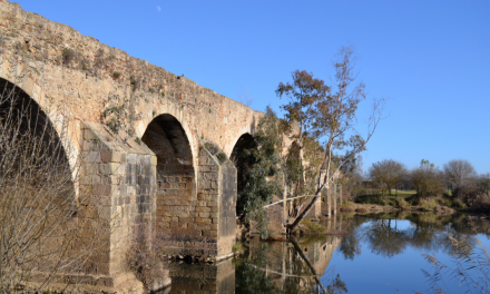 La crecida del río Gévora derrumba parcialmente el puente de Cantillana, un bien del siglo XVI
