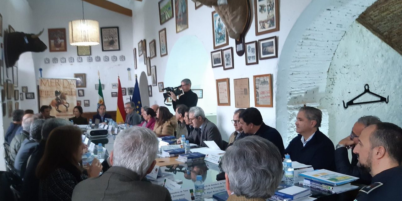 Extremadura contará con una red de municipios taurinos y premiará el fomento de la tauromaquia