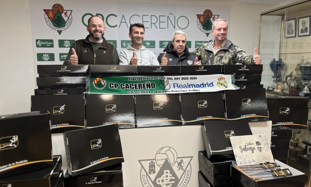 FEDEXCAZA obsequia con un centenar de lotes de productos cárnicos a los jugadores de Real Madrid y Cacereño