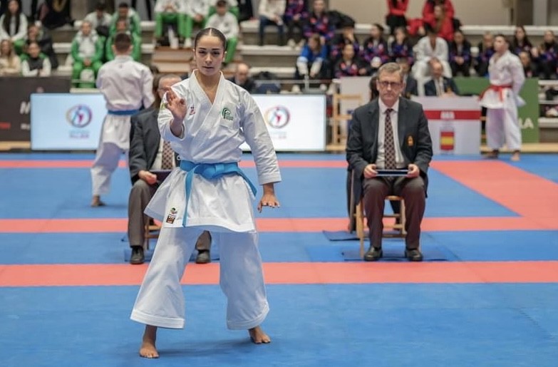 La karateca almendralejense Paola García busca su tercer título en el Campeonato Europeo de Chipre