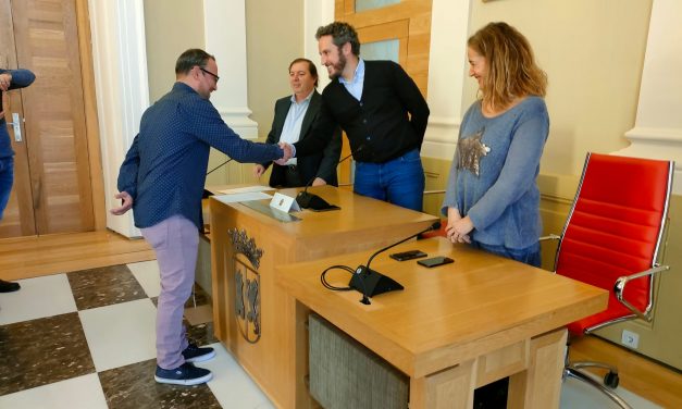 El Ayuntamiento de Cáceres reforzará el área de comercio con la incorporación de un técnico