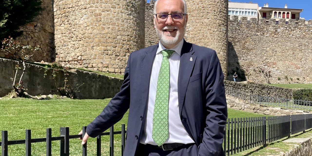 Estanislao Martín será el candidato de la coalición electoral Levanta a la Presidencia de la Junta de Extremadura