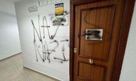 VOX Cáceres denuncia un ataque con pintadas de odio en su sede provincial