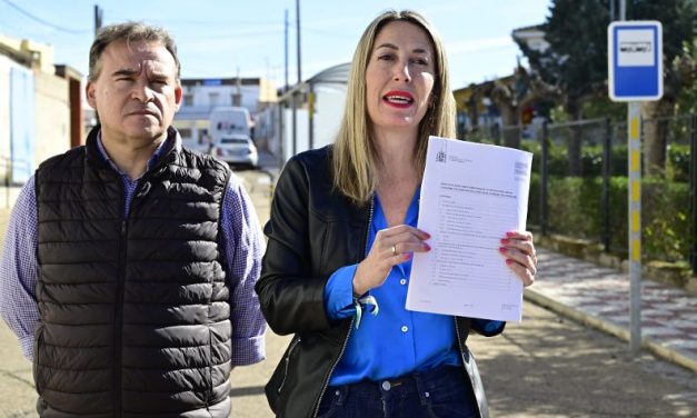 El PP asegura que Pedro Sánchez dejará a más de 100 municipios de Extremadura sin autobús