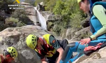 VÍDEO: Rescatan a una barranquista accidentada en la Garganta Los Papuos de Jerte que cayó mientras hacía rapel