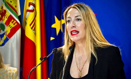 Guardiola lanza la pelota a Vox para desalojar a los socialistas de la Junta de Extremadura
