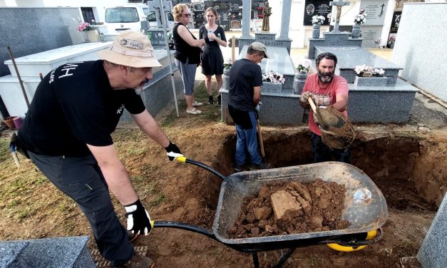 Buscan en el cementerio de Casas de Belvís a cinco desaparecidos durante la guerra