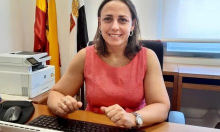 María Guardiola nombra a la jueza Ara Sánchez como secretaria general de Igualdad y Conciliación