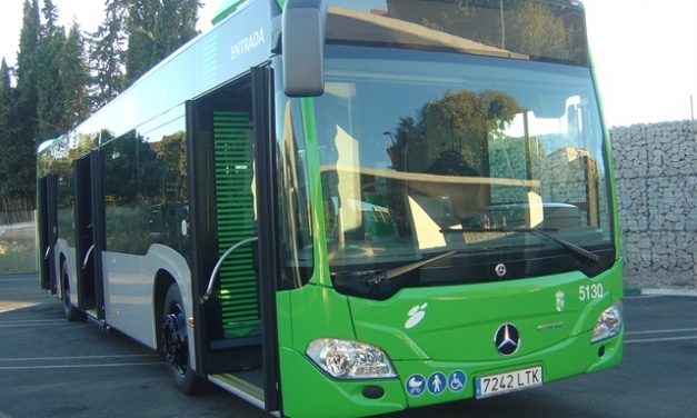 El alcalde de Cáceres anuncia que se volverá a subvencionar el transporte en bus urbano