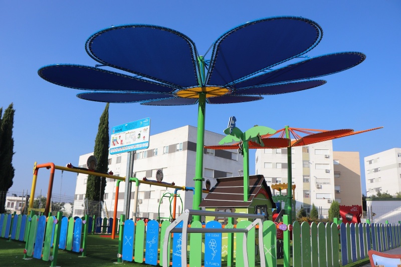 Badajoz ya cuenta con un parque infantil inclusivo en La Pilara