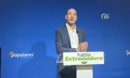 El PP acusa al PSOE de haber olvidado en los cajones proyectos sin ejecutar
