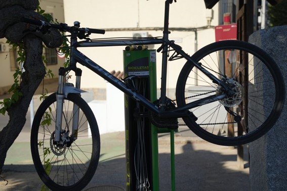 Villanueva dispone de una estación de mantenimiento de bicicletas en el Camino Natural del Guadiana
