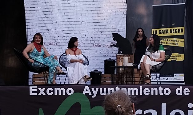 GALERÍA: El Festival Gata Negra arranca y convierte a Moraleja en epicentro de la literatura