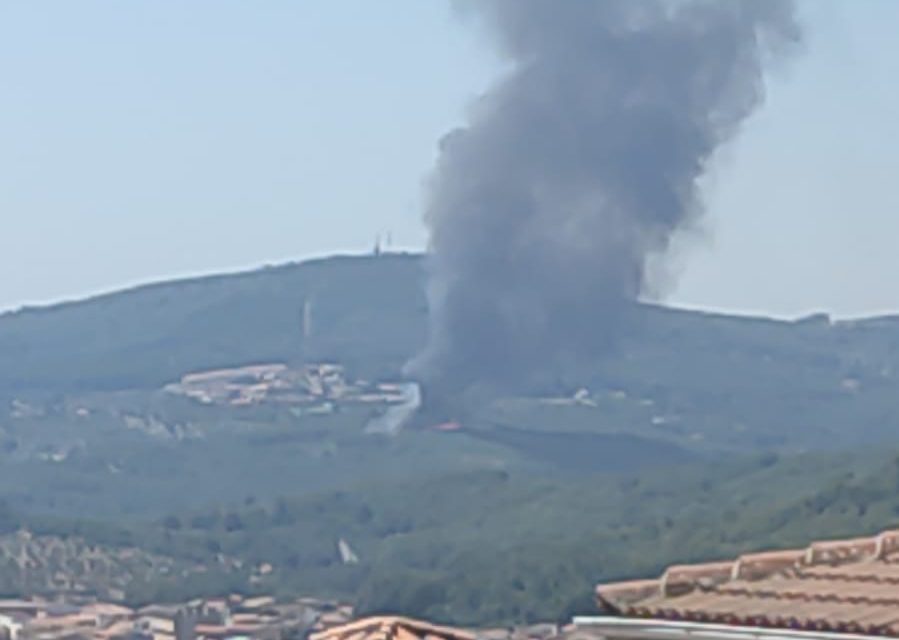 Activado el nivel 1 de peligrosidad en el incendio declarado en Jaraíz de la Vera