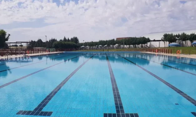 El PP de Villafranca pide que se amplíe el horario de cierre de la piscina municipal por la ola de calor